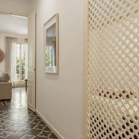 Апартаменты Meko - 2 Bedrooms And Balcony In Eixample Esquerra Барселона